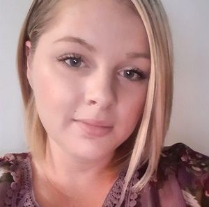 Meet your Posher, Deana